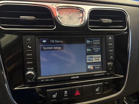 Used 2011 Chrysler 200 Limited FWD image 14