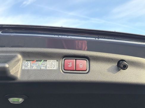 Certified 2025 Mercedes-Benz C 300 Sedan image 15