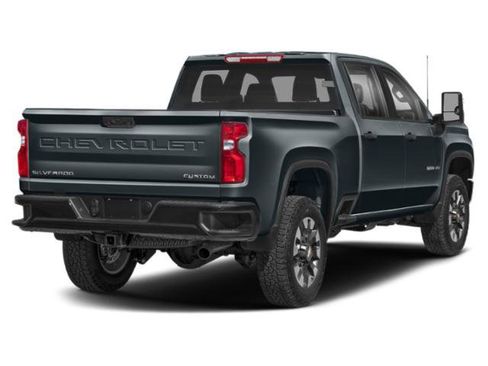 Used 2020 Chevrolet Silverado 2500 Custom w/ Custom Value Package image 2