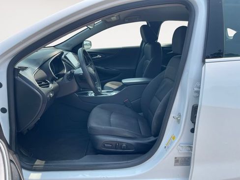 Used 2021 Chevrolet Malibu LT FWD image 9
