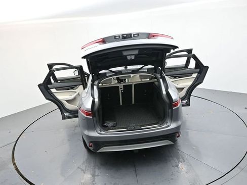 Used 2023 Jaguar F-PACE S image 42