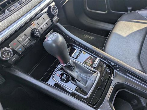 Used 2022 Jeep Compass Latitude AWD/4WD image 12