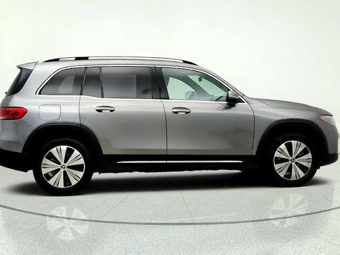 Used 2023 Mercedes-Benz EQB 300 4MATIC w/ Exclusive Package image 4