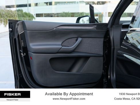 Used 2023 Tesla Model X image 11