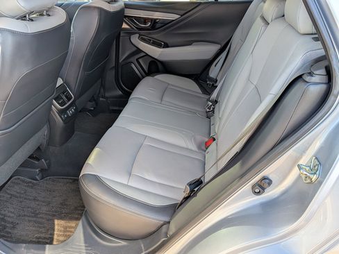 Used 2020 Subaru Outback Limited image 27