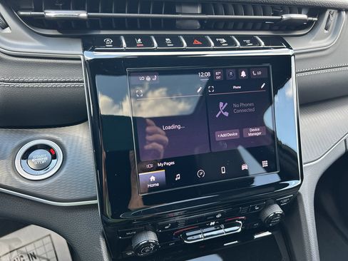 New 2025 Jeep Grand Cherokee L Altitude image 15