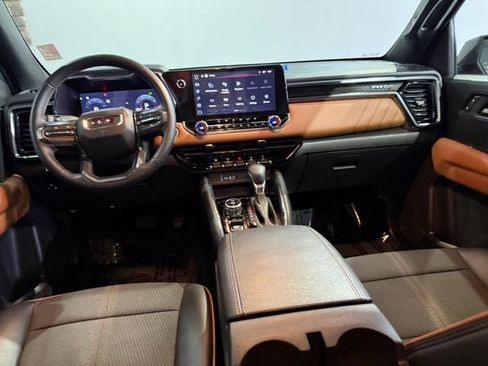 Used 2024 GMC Canyon AT4 w/ Technology Package AWD/4WD image 25