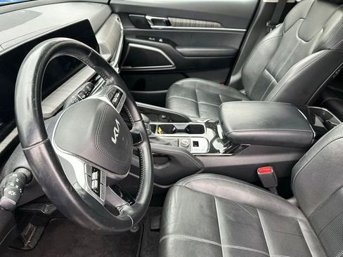 Used 2023 Kia Telluride EX w/ EX Captain's Chair Package FWD image 14