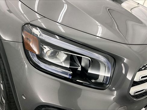 Certified 2022 Mercedes-Benz GLB 250 4MATIC image 26