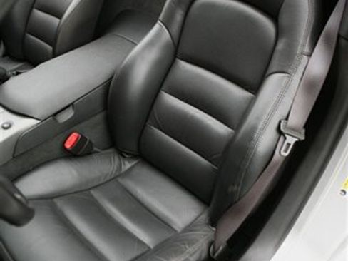 Used 2007 Chevrolet Corvette Coupe w/ Performance Package RWD image 22