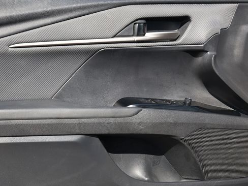 Used 2025 Toyota Camry SE FWD image 25