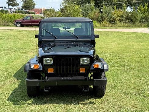 Used 1989 Jeep Wrangler 4WD image 5