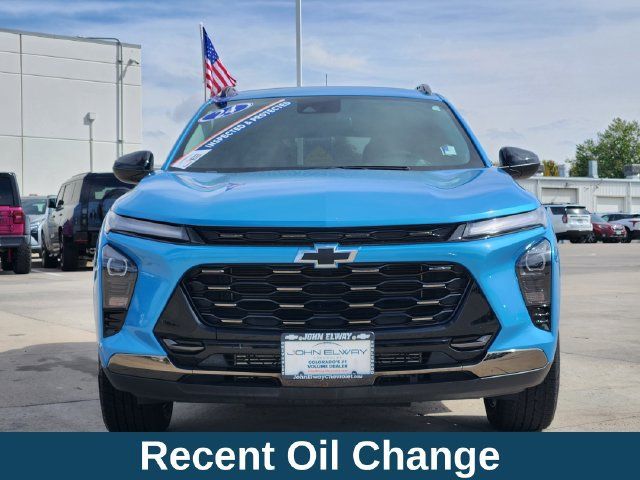 Used 2025 Chevrolet Trax ACTIV w/ Sunroof Package FWD image 3