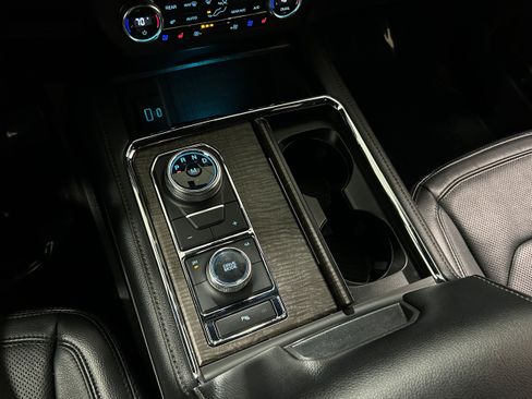 Used 2020 Ford Expedition Max Limited w/ Equipment Group 301A image 11