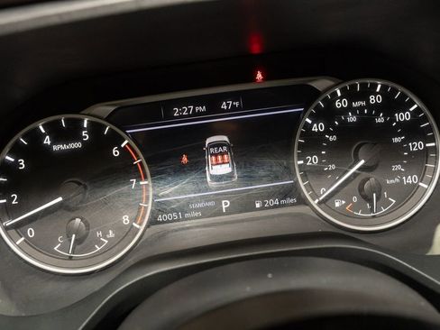 Used 2023 Nissan Rogue SV image 16