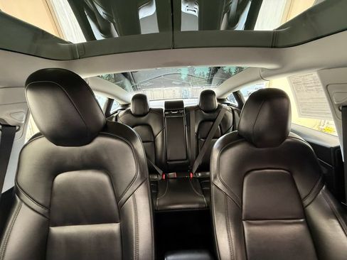 Used 2019 Tesla Model 3 Long Range RWD image 30