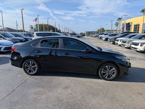 Certified 2024 Kia Forte LXS FWD image 7
