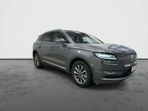 Used 2022 Lincoln Nautilus FWD image 5