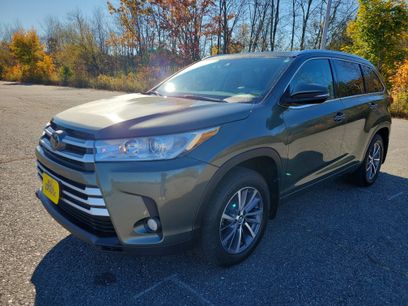 Used 2018 Toyota Highlander SE