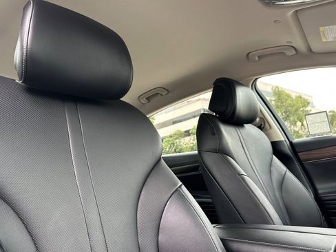 Used 2024 Genesis G80 image 17