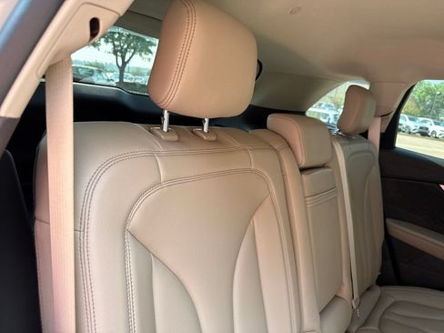 Certified 2023 Lincoln Nautilus AWD w/ Premium Package image 25