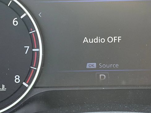 Used 2025 Nissan Altima 2.5 SV FWD image 13