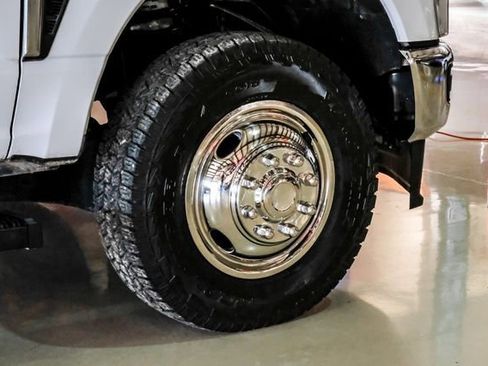 Used 2025 Ford F350 XL w/ FX4 Off-Road Package image 45