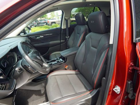 Used 2022 Buick Envision Essence w/ Technology Package II FWD image 22