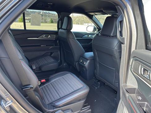 New 2026 Ford Explorer ST-Line AWD/4WD image 16