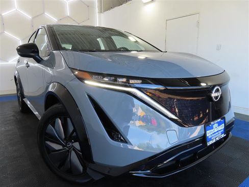Used 2024 Nissan Ariya AWD image 2