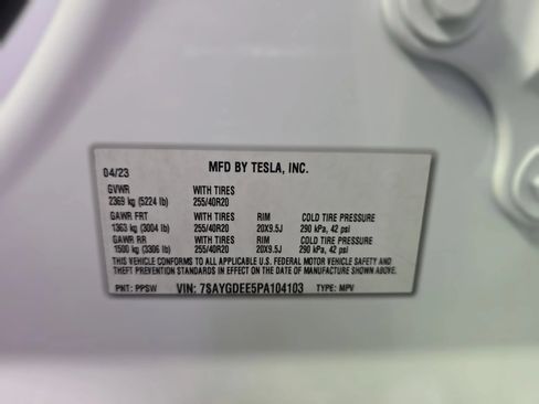 Used 2023 Tesla Model Y Long Range AWD/4WD image 14