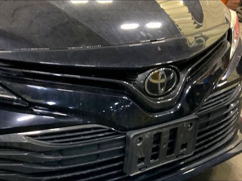 Used 2019 Toyota Camry LE image 29