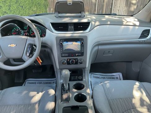 Used 2015 Chevrolet Traverse LS AWD/4WD image 20