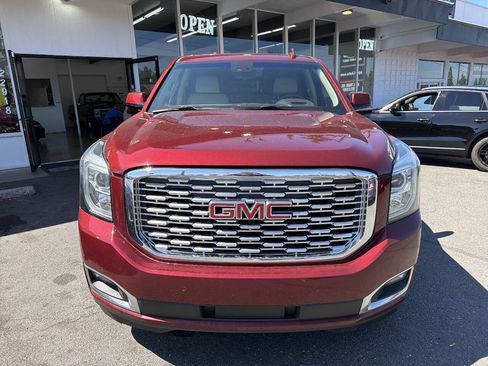 Used 2019 GMC Yukon XL Denali w/ Denali Ultimate Package AWD/4WD image 13