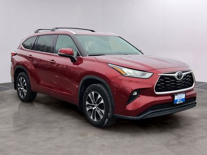Used 2020 Toyota Highlander XLE