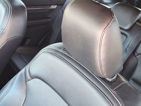 Certified 2019 Ford Explorer Limited w/ Class III Trailer Tow Package image 14