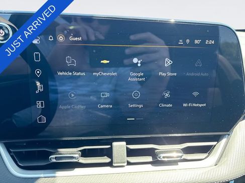 New 2026 Chevrolet Equinox LT w/ Convenience Package II FWD image 16