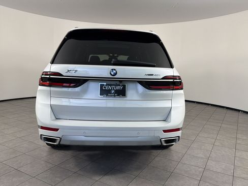 Used 2027 BMW X7 xDrive40i AWD/4WD image 10
