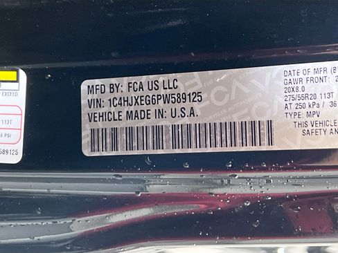 Used 2023 Jeep Wrangler Unlimited Sahara image 31