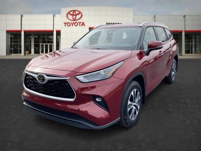 Certified 2025 Toyota Highlander XLE