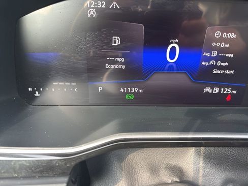 Used 2024 Volkswagen Jetta SE image 24