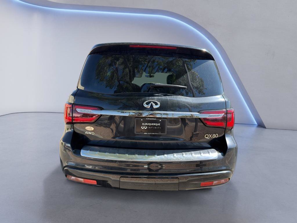 Used 2024 INFINITI QX80 Sensory AWD/4WD image 6