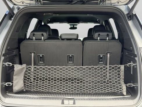 New 2026 Chevrolet Traverse LT w/ Midnight/Sport Edition FWD image 15