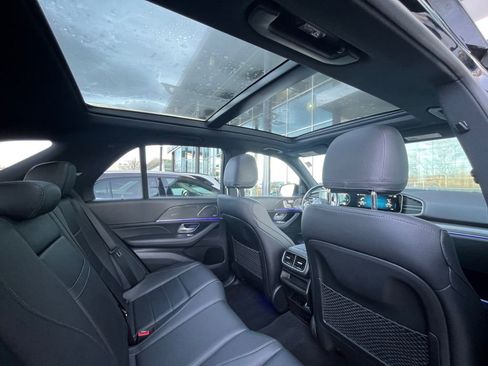 Certified 2022 Mercedes-Benz GLE 350 4MATIC w/ Premium Package image 19