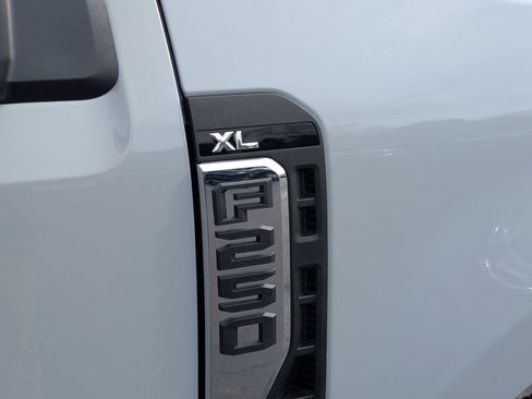New 2026 Ford F250 XL w/ XL Chrome Package image 16