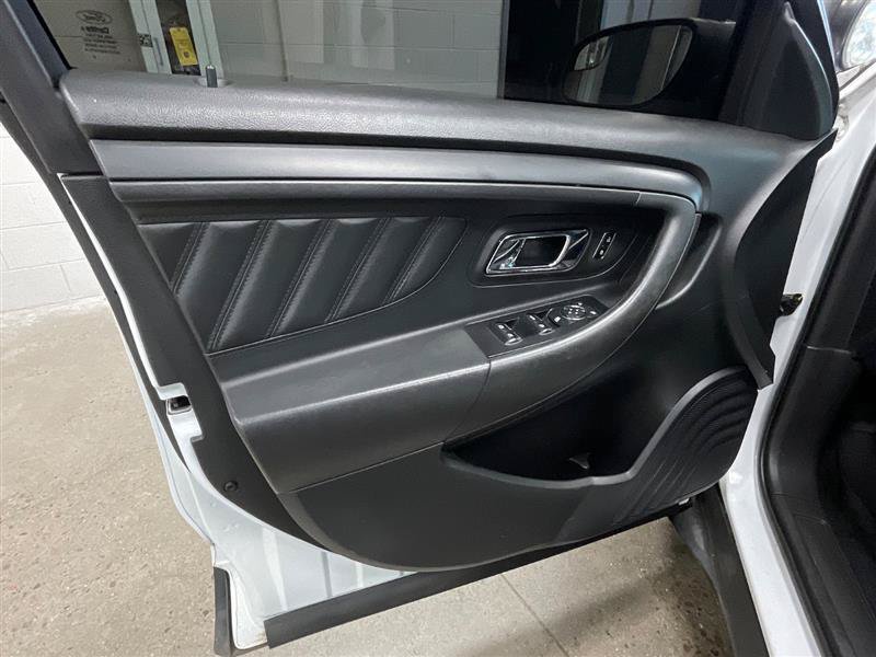 Used 2014 Ford Taurus Police Interceptor AWD image 10