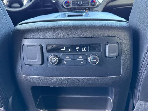 Used 2019 Chevrolet Tahoe Premier w/ RST 6.2L Performance Edition image 25