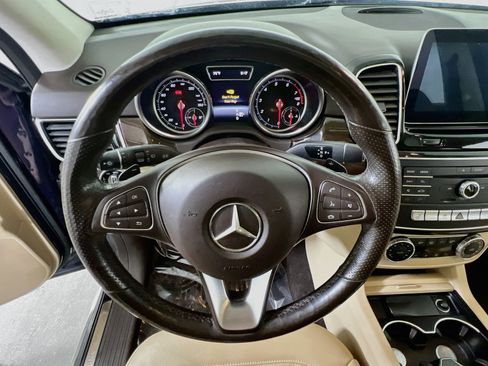 Used 2018 Mercedes-Benz GLE 350 4MATIC image 11