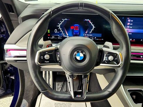 Used 2023 BMW 760i xDrive image 13