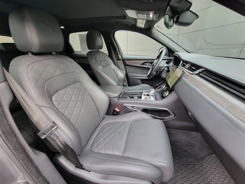 Used 2023 Jaguar F-PACE S image 19